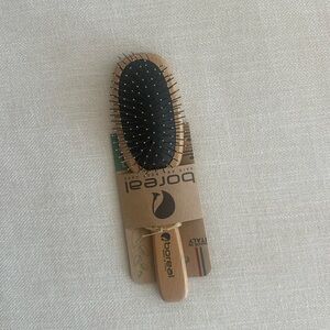 Boreal Hair Brush